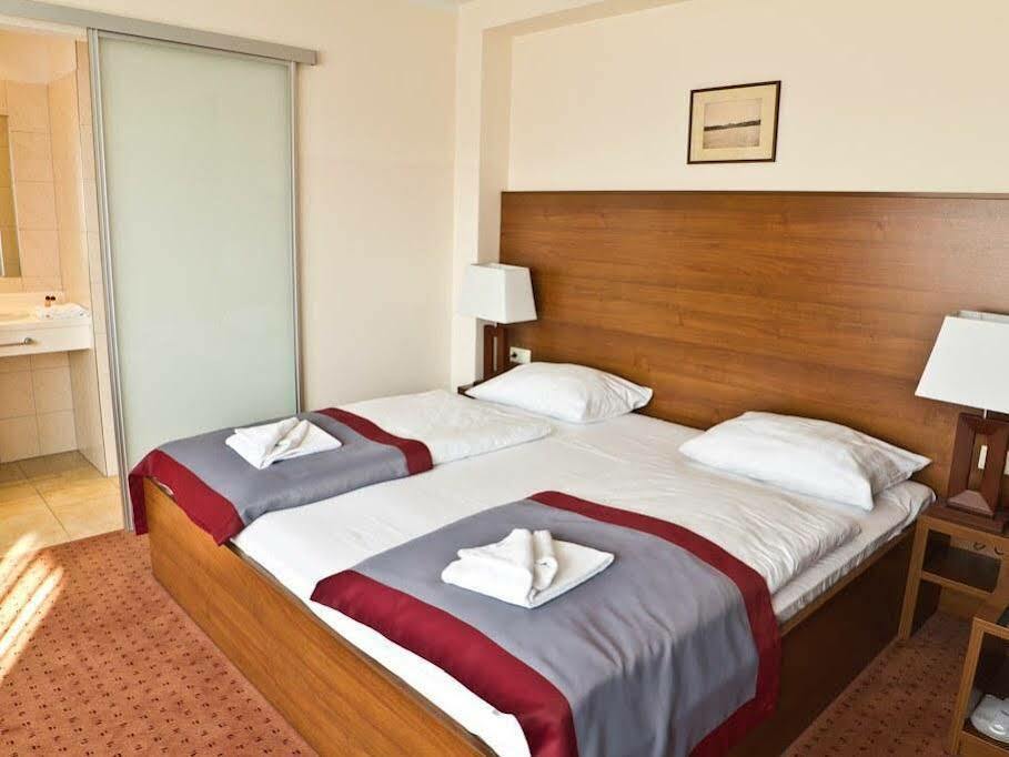 Ivbergs Hotel Messe Nord Berlin Exterior photo